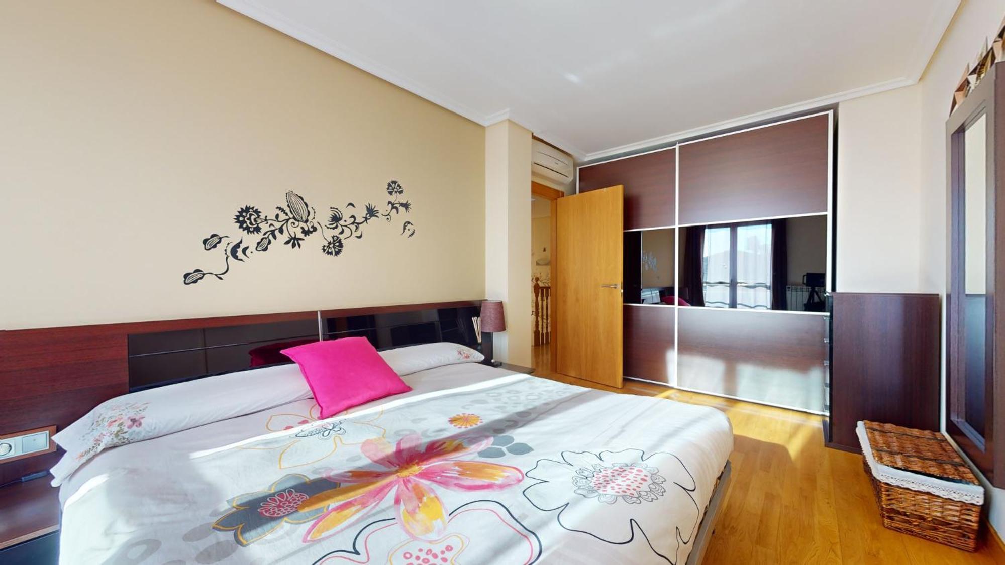 Vt Miranda Apartment Olite Exterior foto